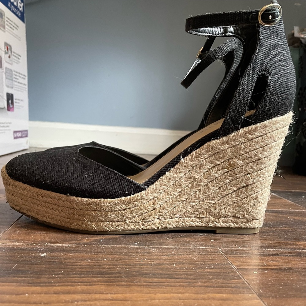 Marc Fisher wedges